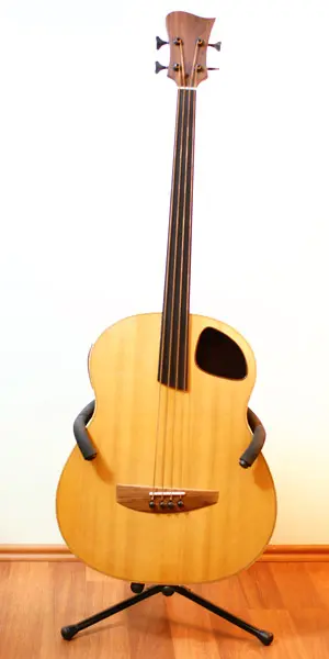 tarikci-equipment-large-ekrem-ozkarpat-akustik.jpg